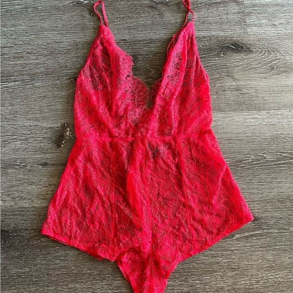Victoria's Secret Red Lace Chemise - Picture 1 of 6